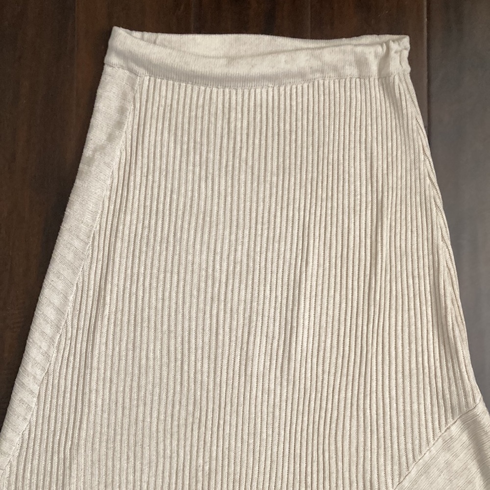 Zara Ribbed Skirt - Picture 3 of 5